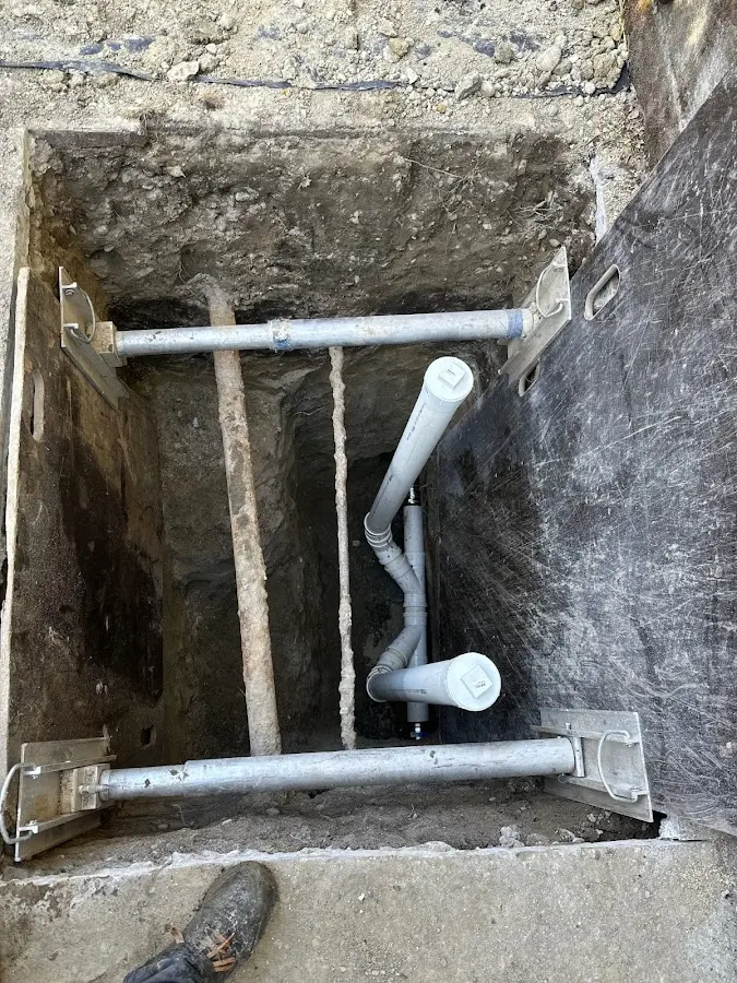 Experienced plumber completing Drain Cleaning work in Minooka